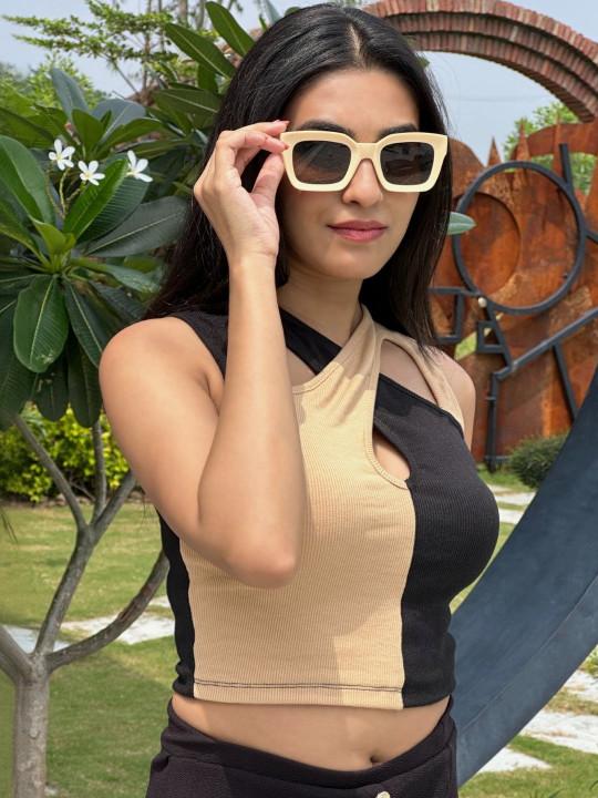 BAESD - Keyhole Neck Crop Top - product media