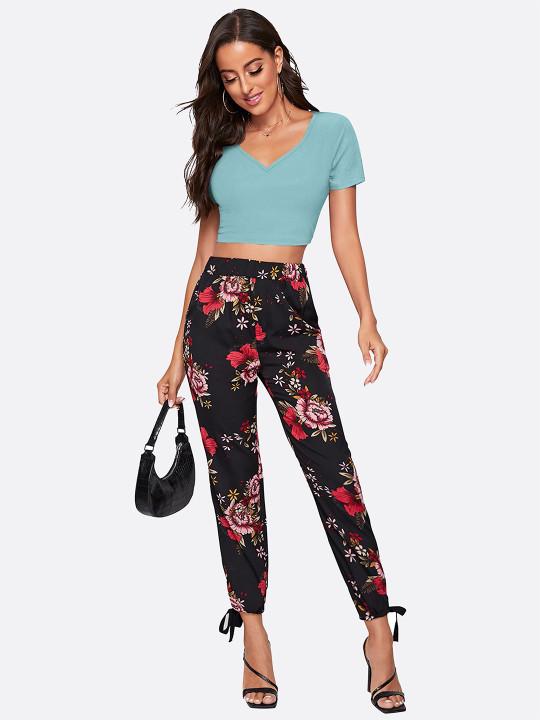 V-Neck Short Sleeves Fitted Crop Top - product media